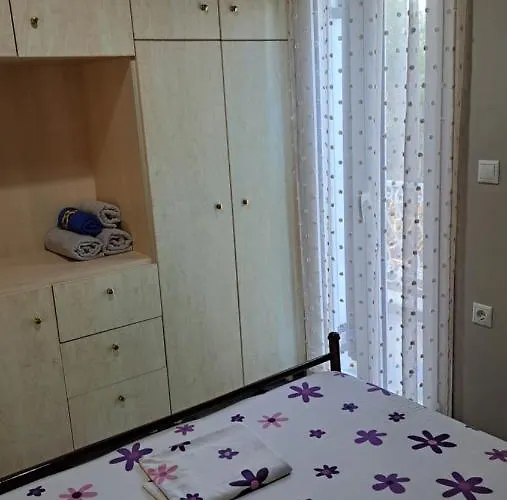 Holiday home βlueview *